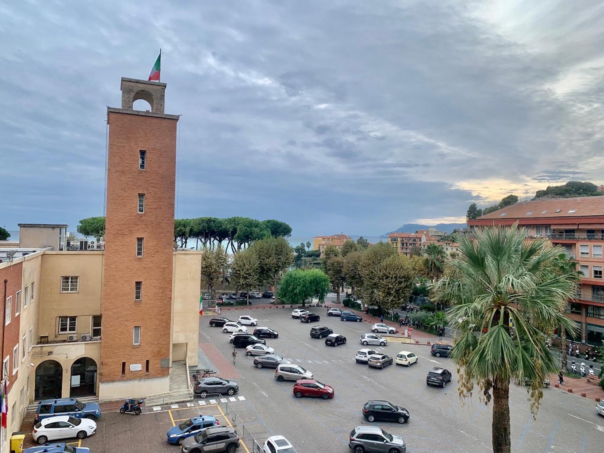 Casa Cele Centro Citta Vista Mare Appartement Ventimiglia Buitenkant foto